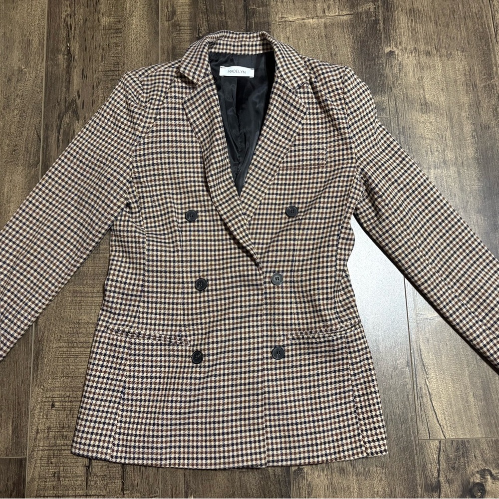 Madelyn Double-Breasted Blazer